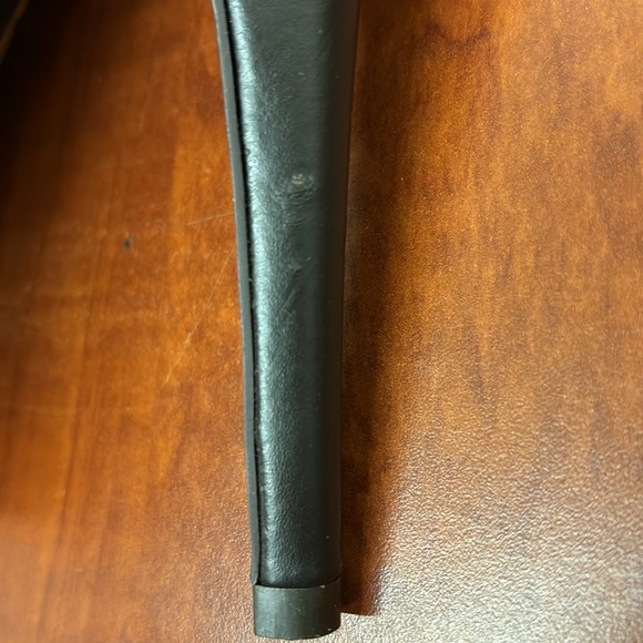 Two Lips retro style ankle strap platforms. - Picture 10 of 10